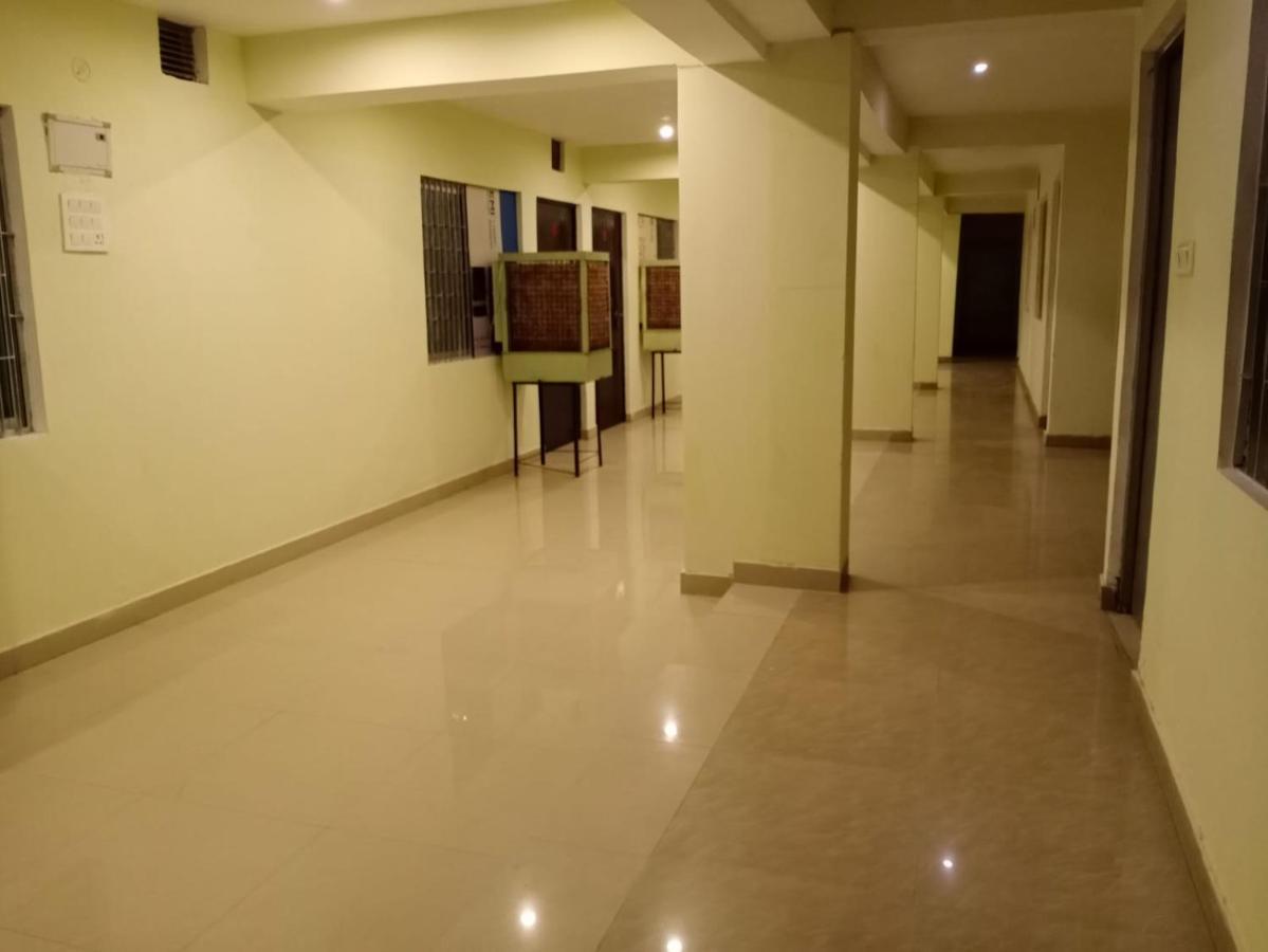 S S Hotel And Restaurant By Wb Economy Jaunpur Buitenkant foto