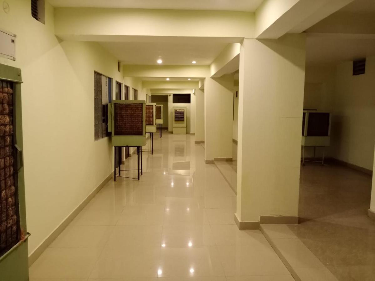 S S Hotel And Restaurant By Wb Economy Jaunpur Buitenkant foto