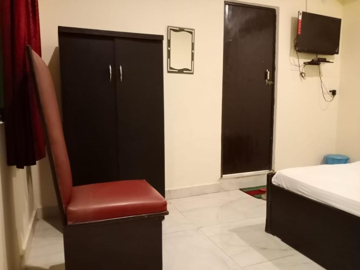 S S Hotel And Restaurant By Wb Economy Jaunpur Buitenkant foto